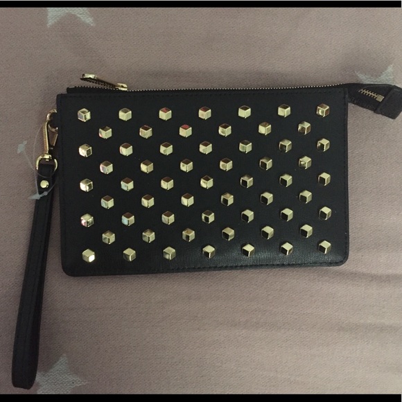 MICHAEL KORS STUDDED LEATHER WRISTLET - Picture 2 of 5